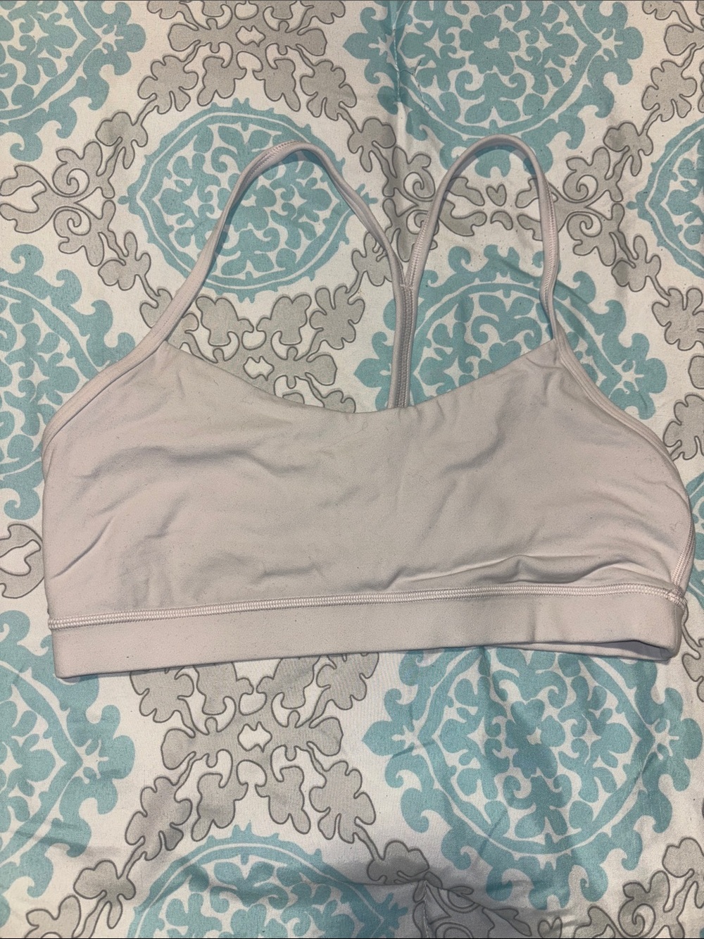 Lululemon sports bra